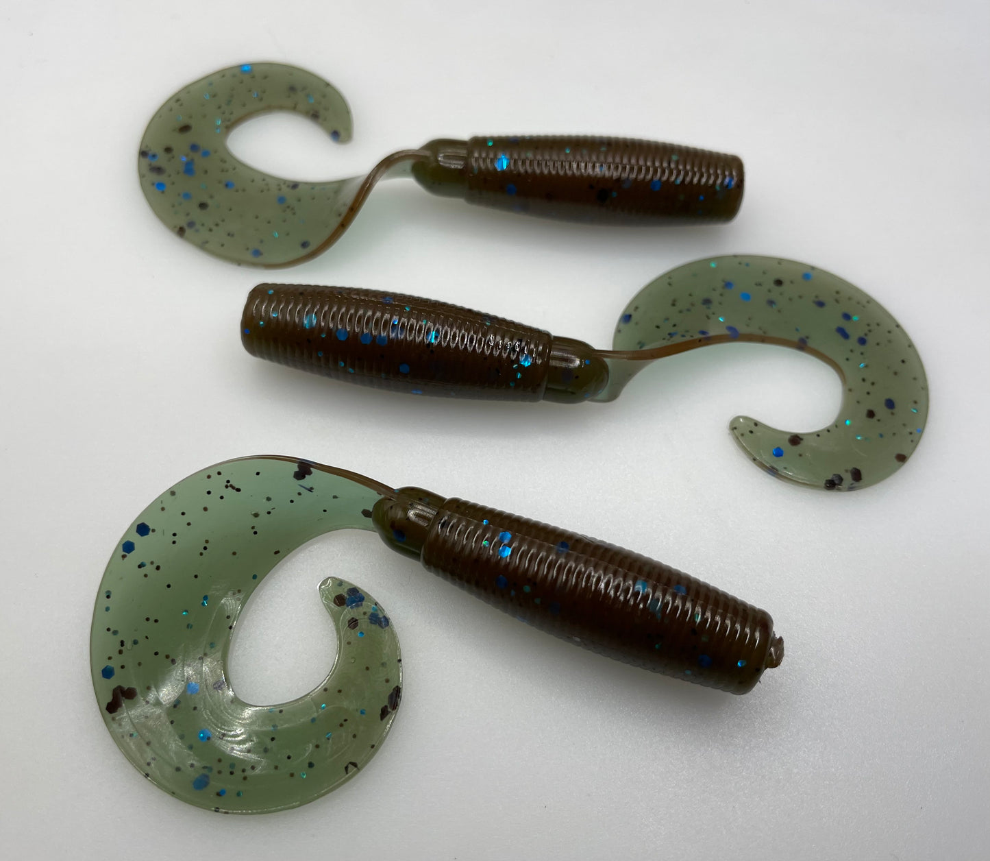 3-4" twister tail old school grub